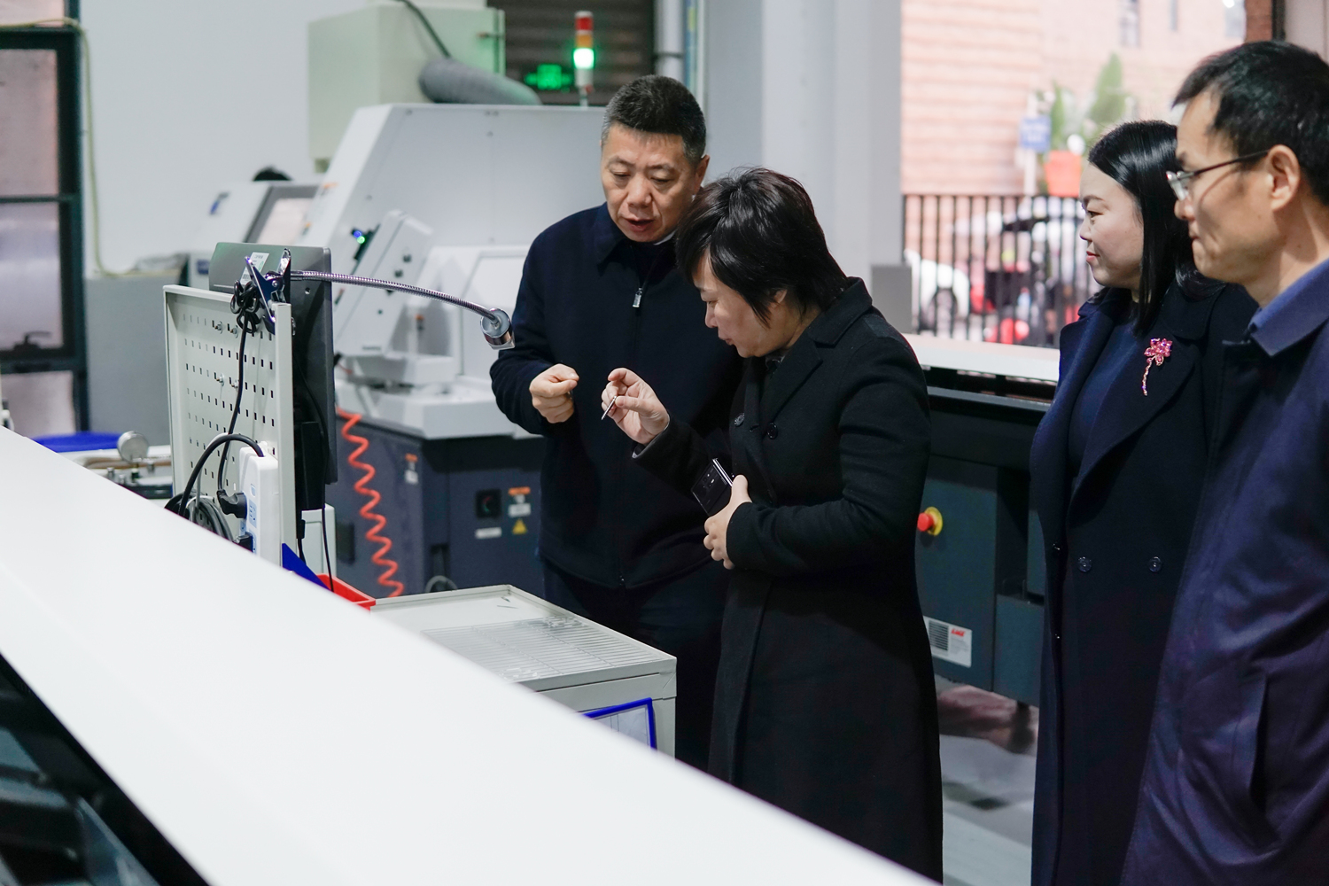 市醫(yī)保局專題調(diào)研組一行蒞臨富沃思參觀指導